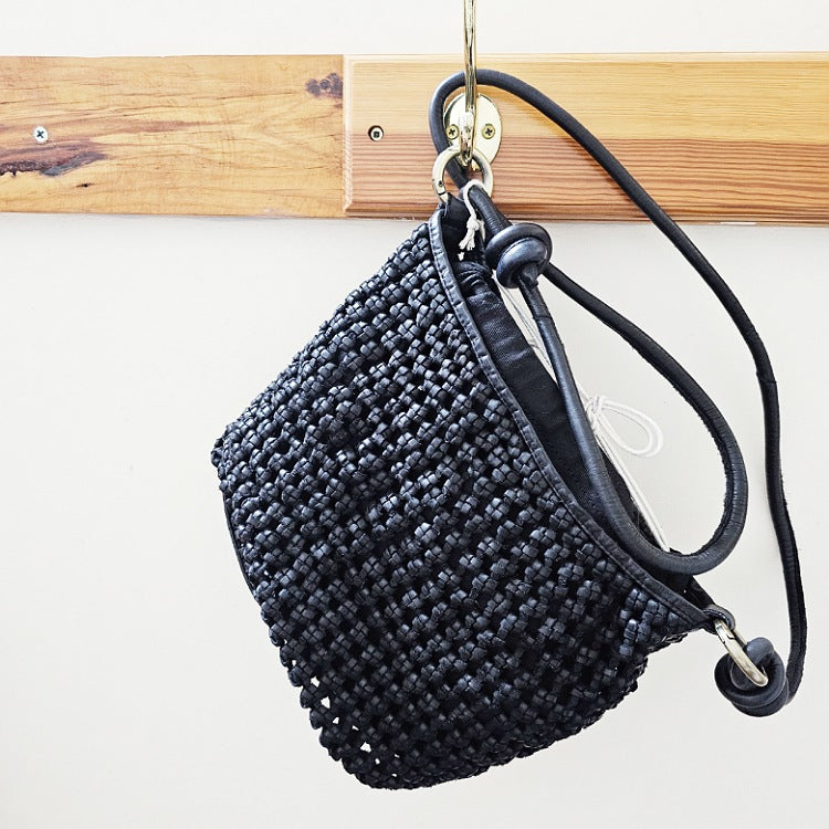 SLING HANDBAG OPEN WEAVE BLACK LEATHER