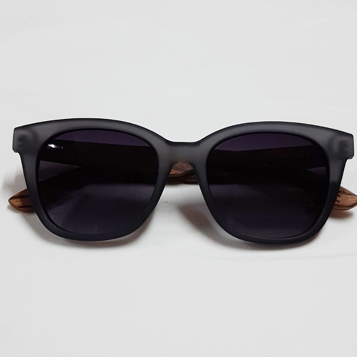 POLARISED SUNGLASSES WOODEN ARMS