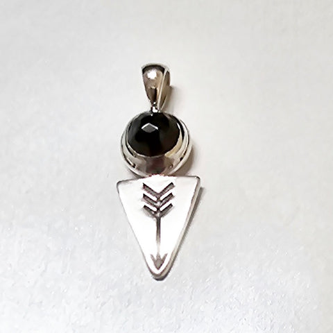 ENTIA PENDANT SMALL BLACK AUSTRALIAN SPINEL