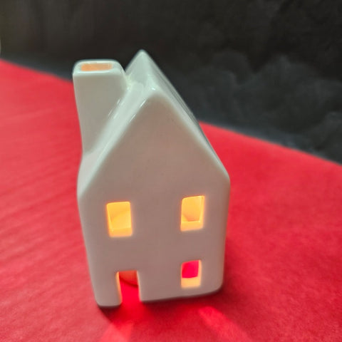 PORCELAIN TEA LIGHT HOUSE WHITE