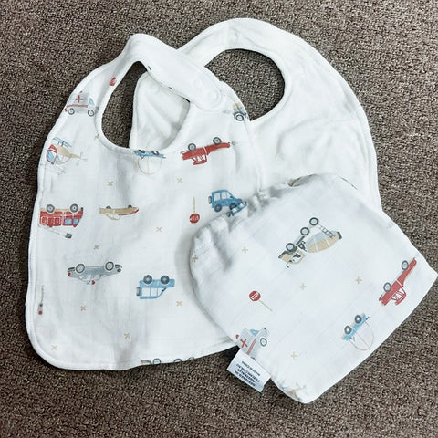 BABY FEEDING BIBS 2 PACK IN DRAWSTRING BAG