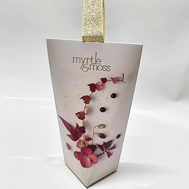 MINI HAND CREAM PACKAGED AS A CHRISTMAS ORNAMENT 2