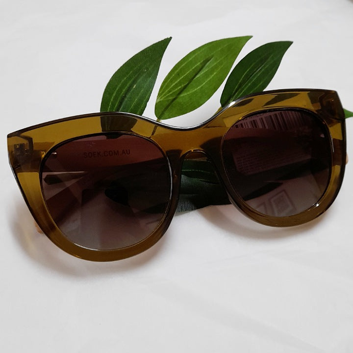POLARISED SUNGLASSES WOODEN ARMS