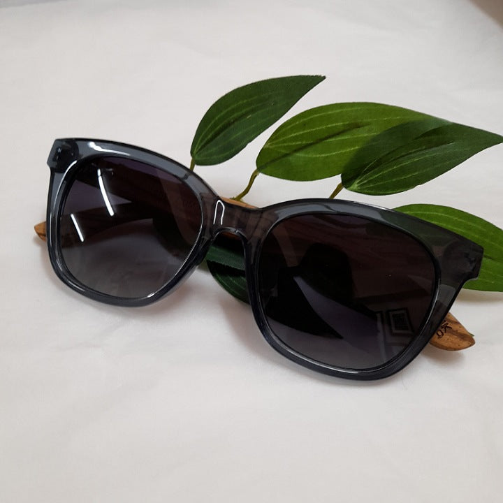 POLARISED SUNGLASSES WOODEN ARMS