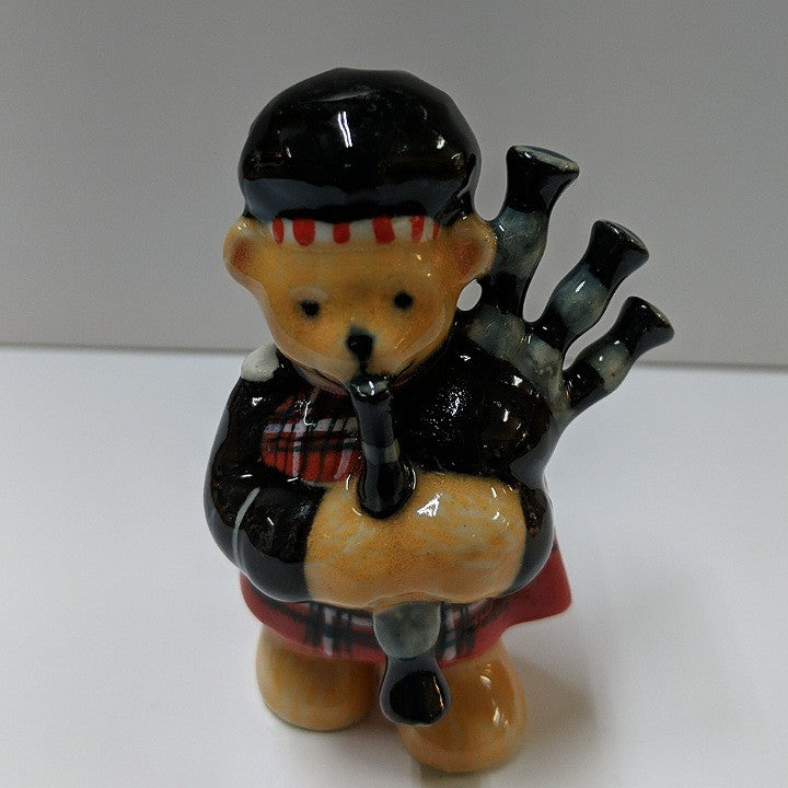PORCELAIN TRINKET SCOTTI BEAR PLAYING BAGPIPES