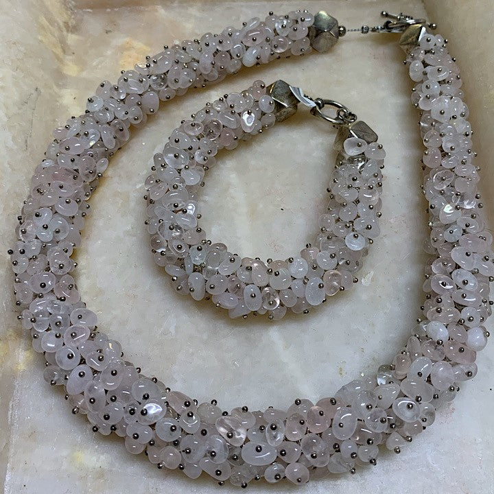 ROSE QUARTZ ROPE NECKLACE