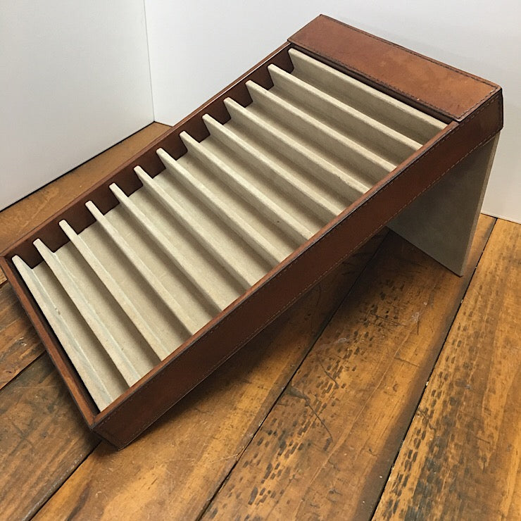 LEATHER 12 PEN HOLDER