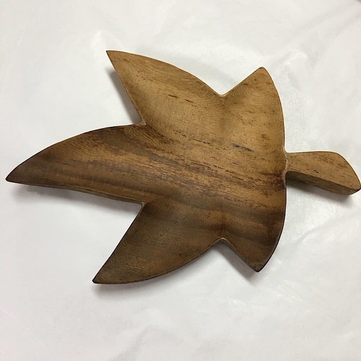 MAPLE LEAF DISH