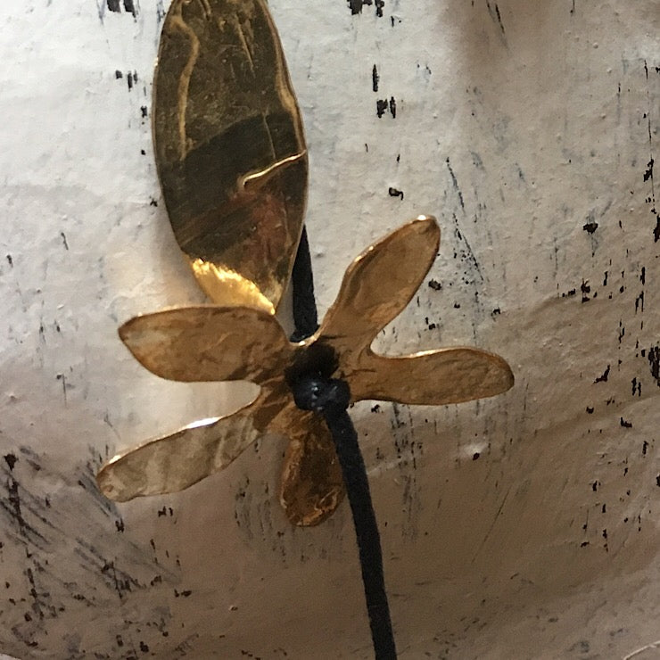 LONG FLOWER NECKLACE