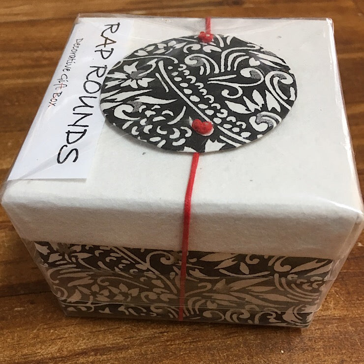 SQUARE CARDBOARD GIFT BOXES