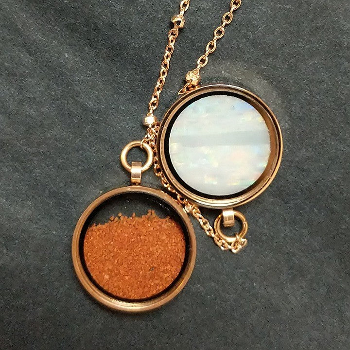 OUTBACK AUSTRALIAN LARIAT NECKLACE FEATURING DESERT SAND OPAL