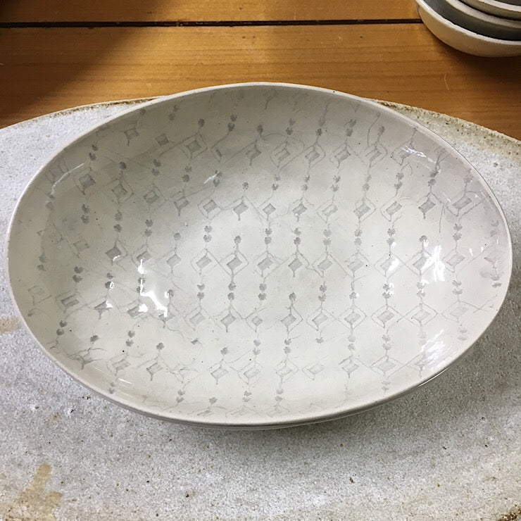SMALL CERAMIC OVAL DISH