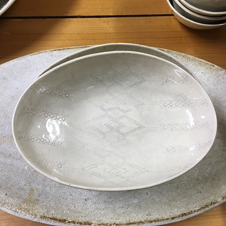 SMALL CERAMIC OVAL DISH