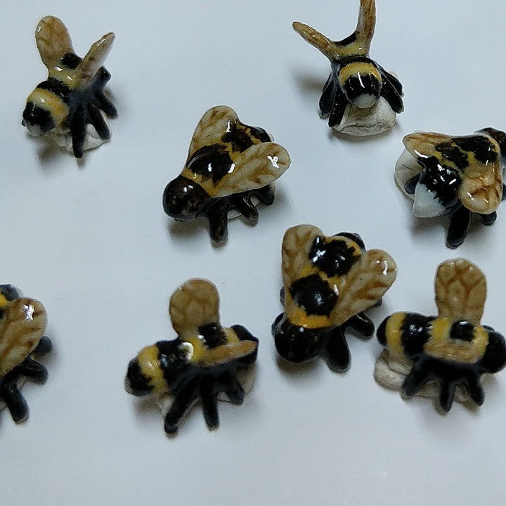 PORCELAIN TRINKET BEE