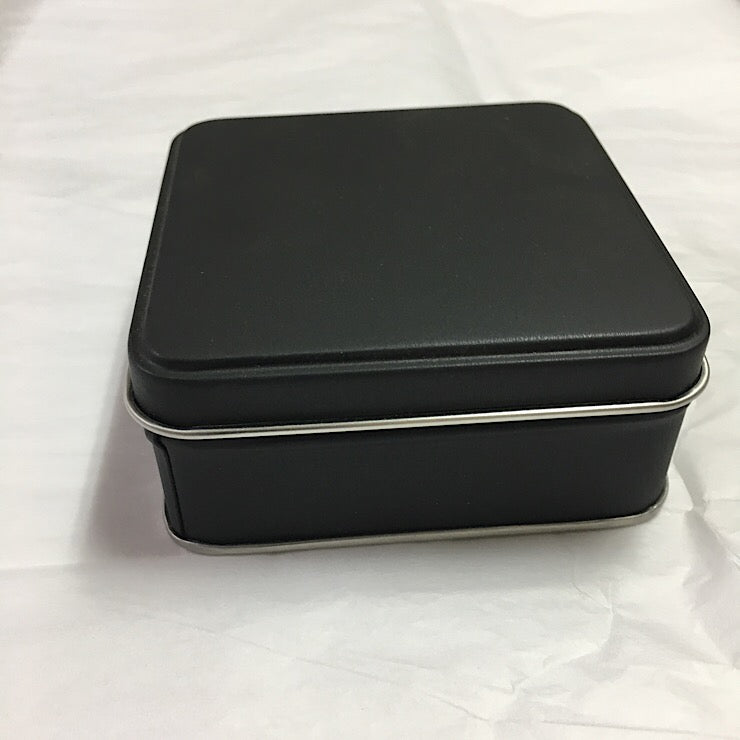 BLACK SQUARE FLAT TIN