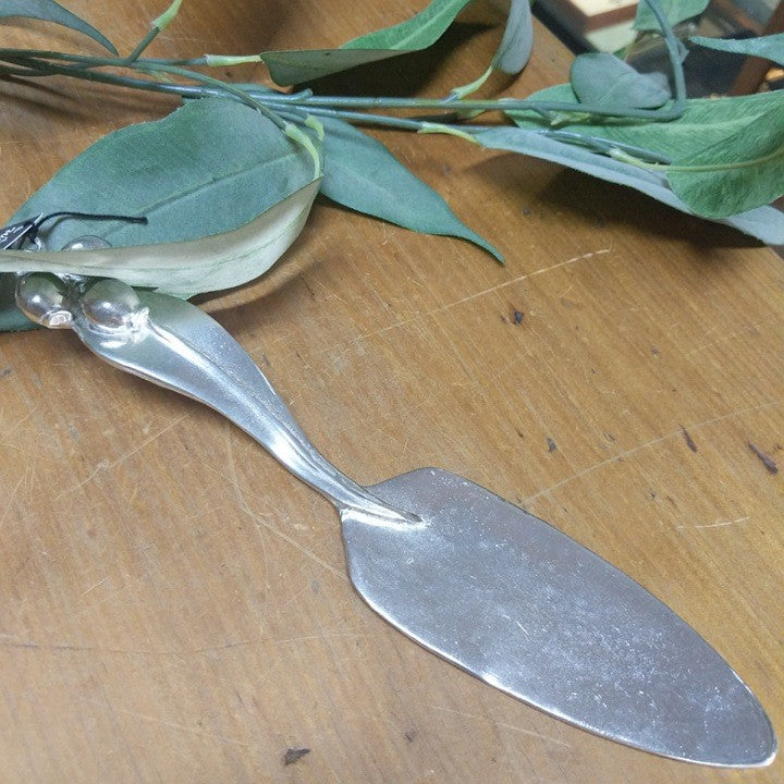 AUSTRALIAN MADE SILVER PEWTER CAKE SERVERS