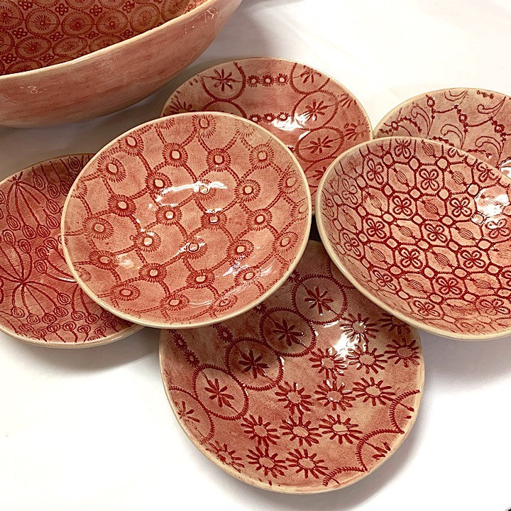 WONKI WARE CERAMIC SALSA DISH PIMENTO COLOUR