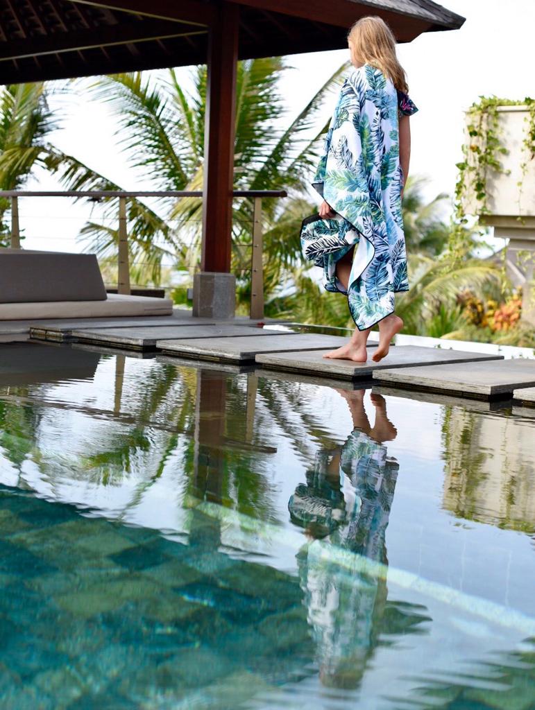 THE BEST MICROFIBRE BEACH TOWEL EVER