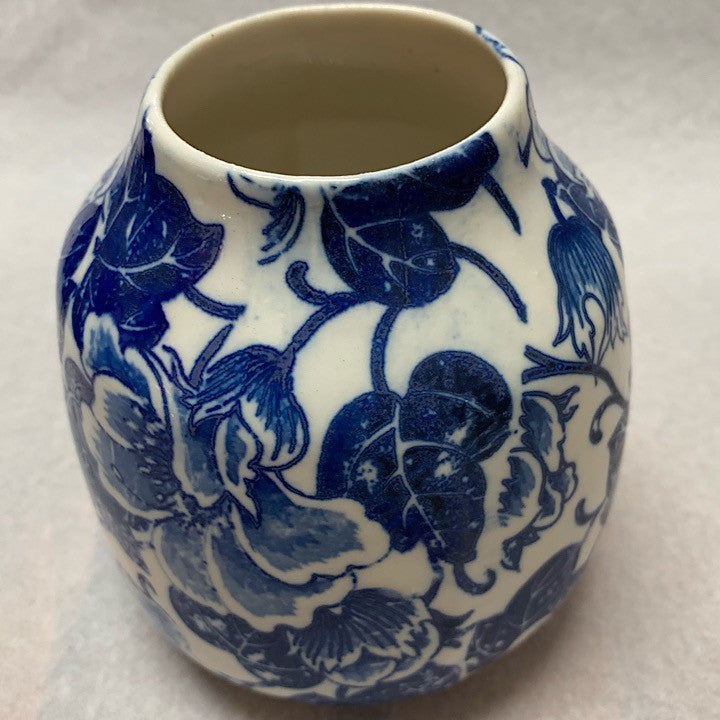 SAMANTHA ROBINSON CERAMIC FLOWER BOMB