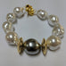 MOKO BRACELET FRESHWATER PEARLS GOLD DISCS