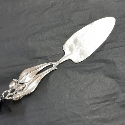 AUSTRALIAN MADE SILVER PEWTER CAKE SERVERS