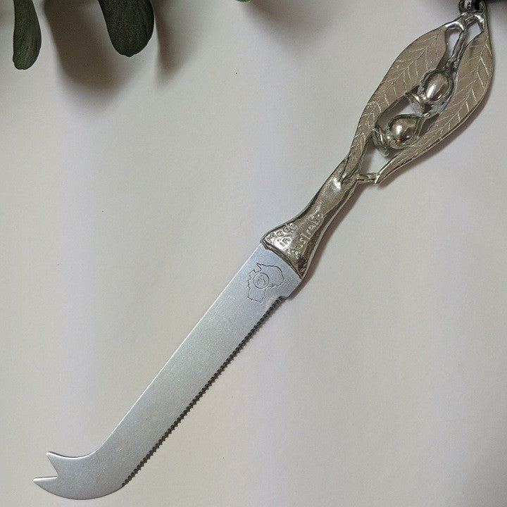 AUSTRALIAN MADE SILVER PEWTER CHEESE KNIVES