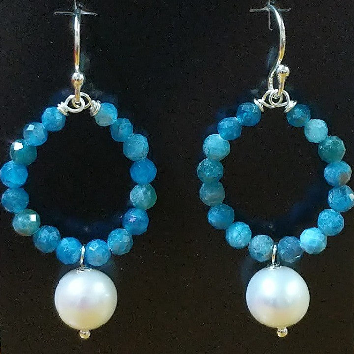MOKO EARRINGS APATITE FRESHWATER PEARL