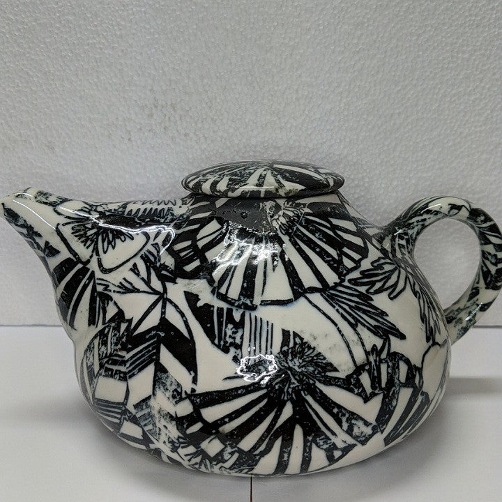 SAMANTHA ROBINSON CERAMIC TEAPOT