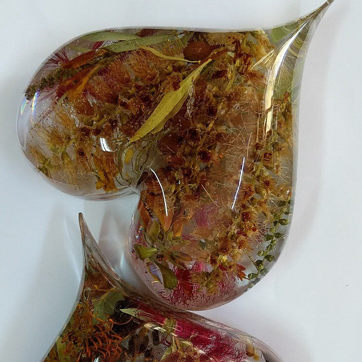 FLOWERS SET IN RESIN HEART