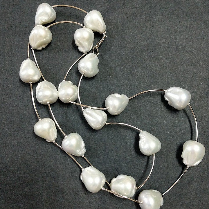 MOKO NECKLACE SPANISH FAUX PEARLS INTERSPERSED SILVER BARS