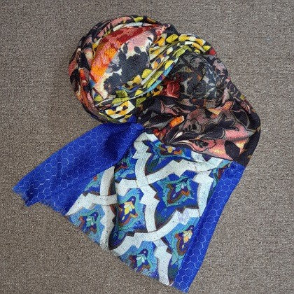 SCARF FINE MERINO WOOL ANTIQUE TILES
