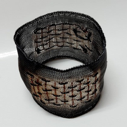 MILENA ZU BANGLE SILK THREAD THROUGH BRASS PLATED SILVER WEAVE