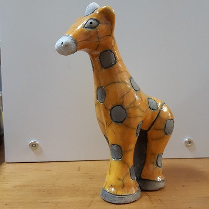 CERAMIC DECORATIVE YELLOW GIRAFFE FIGURINE 2