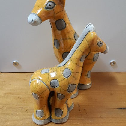 CERAMIC DECORATIVE YELLOW GIRAFFE FIGURINE 2
