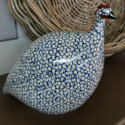 CERAMIC GUINEA FOWL WHITE SPOTTED BLUE