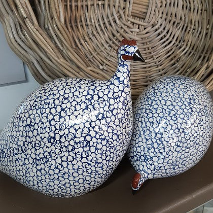 CERAMIC GUINEA FOWL WHITE SPOTTED BLUE