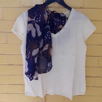 PUROLINO LINEN TOP V NECK BUTTON DECOR