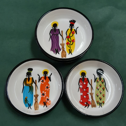 AFRICAN WOMEN PATE DISH