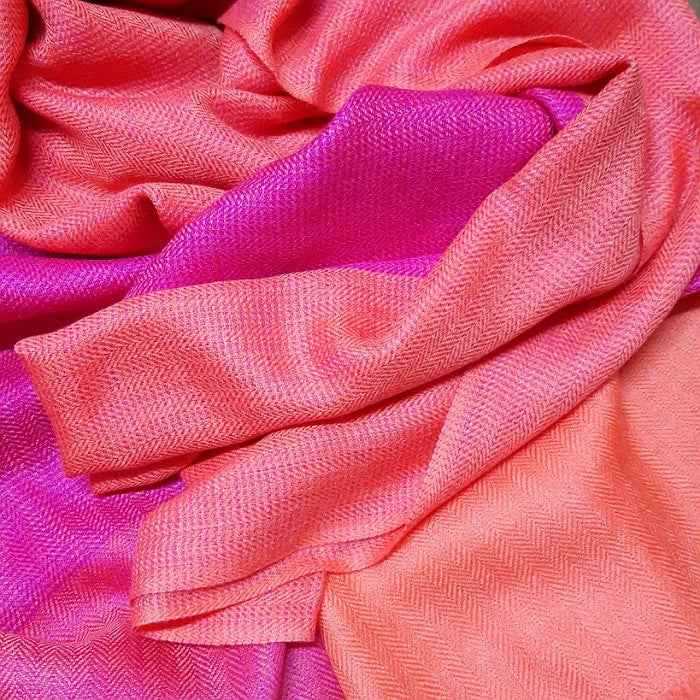 SCARF FINE MERINO WOOL STRIPED FUSCIA