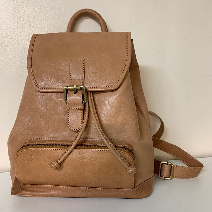 LEATHER HANDBAG CAMEL COLOURED URBAN BACKPACK