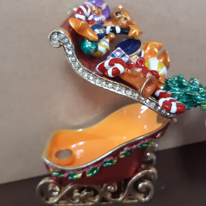 CHRISTMAS TRINKET BOX SLEIGH WITH GIFTS