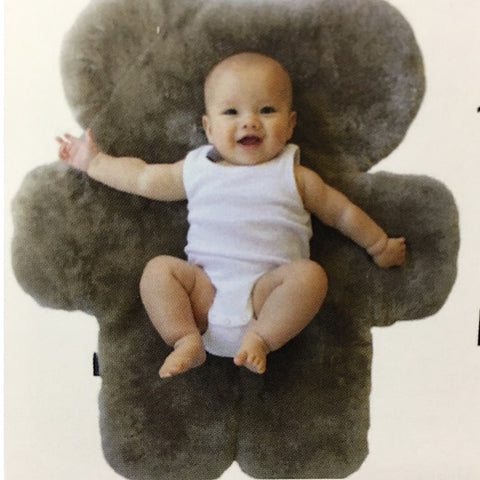 FLATOUT BABY SHEEPSKIN RUG LATTE
