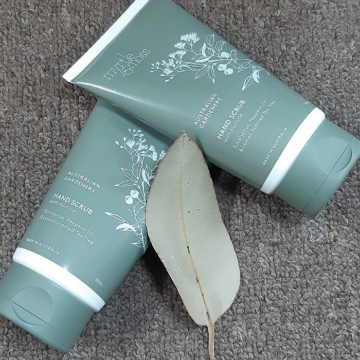 AUSTRALIAN BUSH GARDENERS HAND SCRUB MYRTLE AND MOSS
