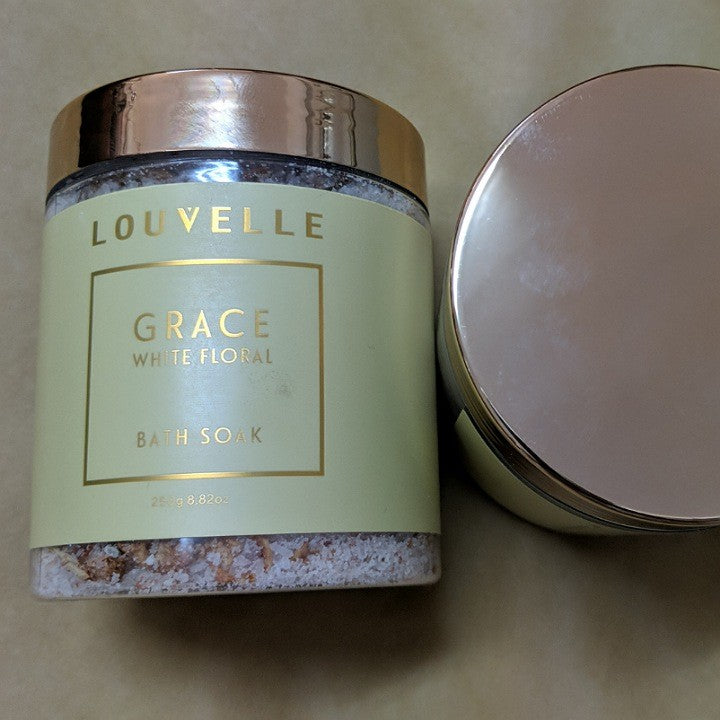 WHITE FLORAL BATH SOAK