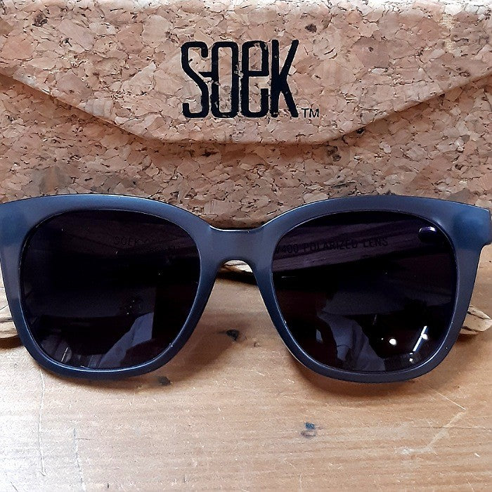 POLARISED SUNGLASSES WOODEN ARMS