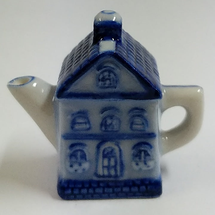 TINY TEAPOT BLUE AND WHITE CERAMIC TRINKET