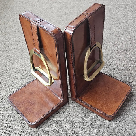 LEATHER BOOK ENDS WITH STIRRUPS 9 INCH [COL:TAN]