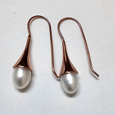 EARRINGS ROSE GOLD PEARL DROPS