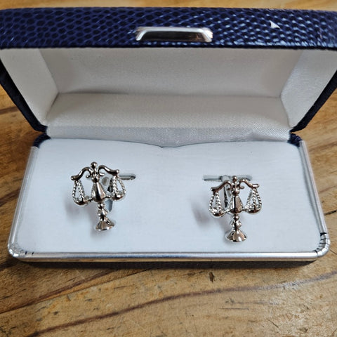 CUFFLINKS [DESIGN:SCALES OF JUSTICE]