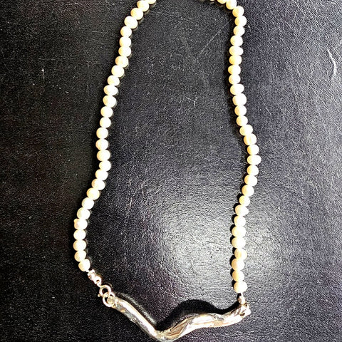 ANNABELLE HARDIE NECKLACE WAVY BAR